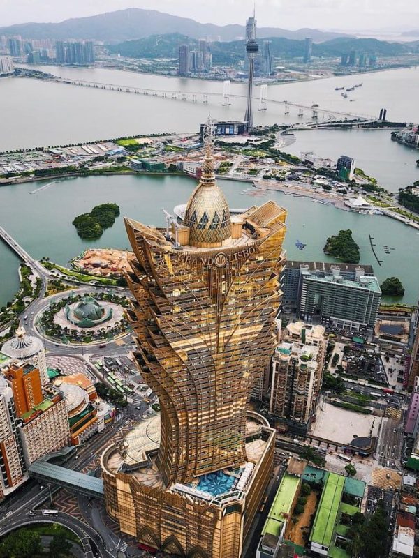 A building in Macau - Awesome